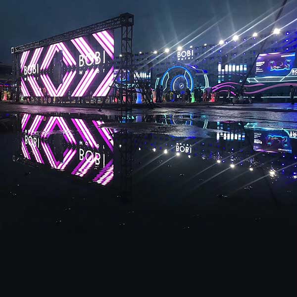 P3.91-5 Outdoor HD LED Transparent Screen